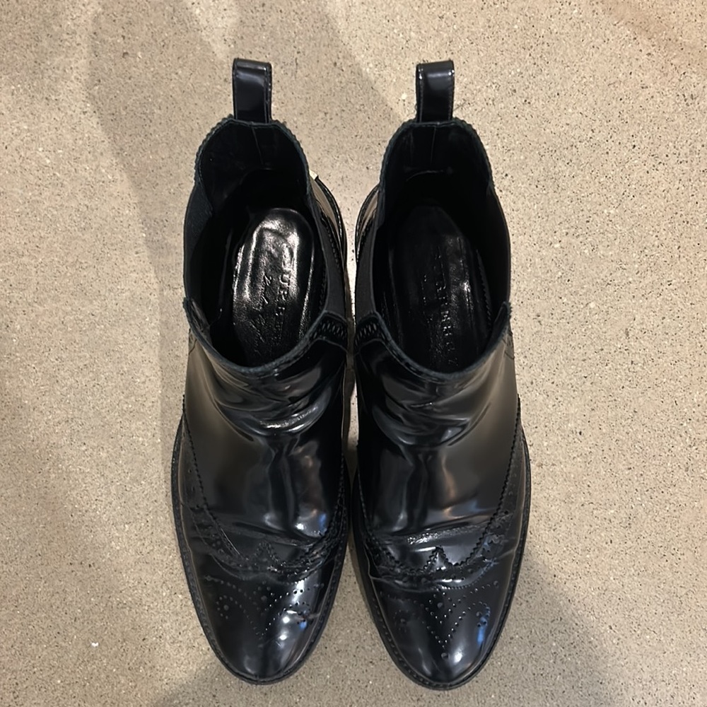 Burberry Wingtip Chelsea Boots - Picture 5 of 9